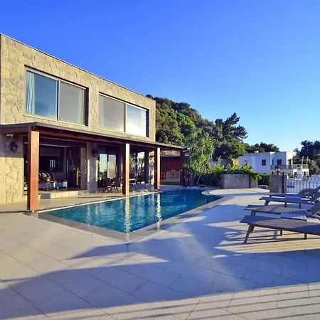 Luxury 3 Bedroom With A Private Pool In Yalikavak Villa